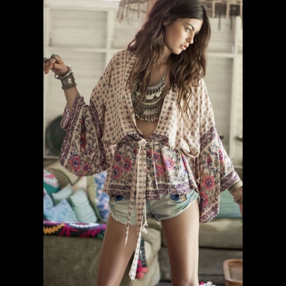 SPELL DESERT ROSE SHORT KIMONO